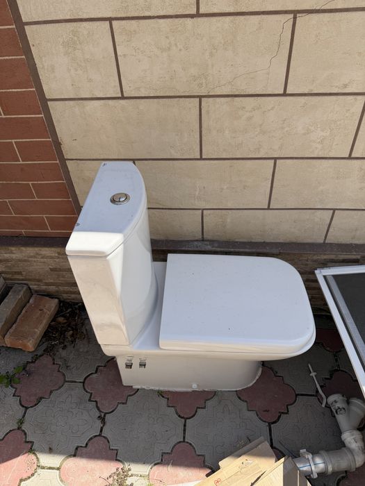 Унитаз б/у в отличном состоянии