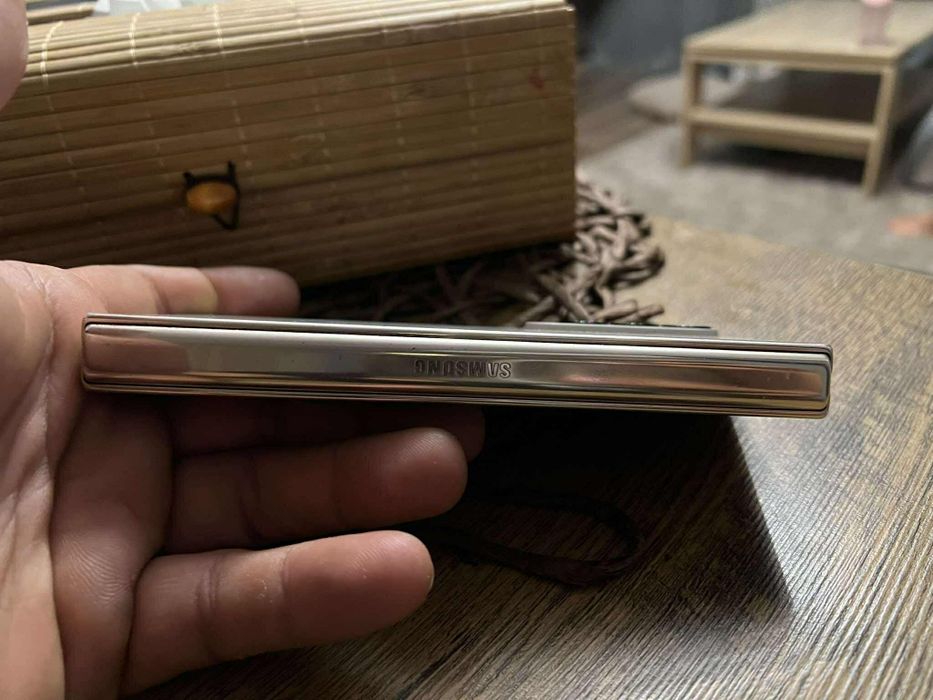 Samsung Galaxy Z Fold 4