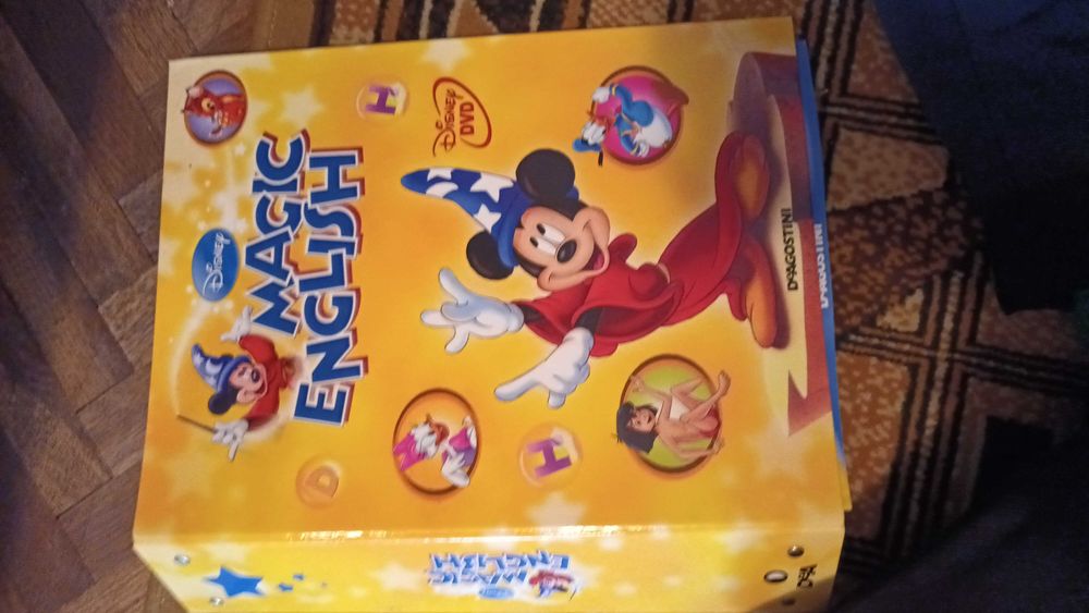 Lot DVD-uri Magic English si Reviste in Biblioraft