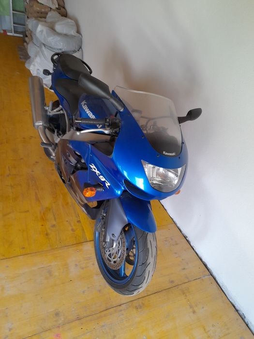 Vând Kawasaki ninja zx9r ,an1998