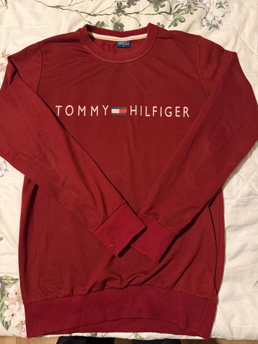 Дамски блузи с дълъг ръкав