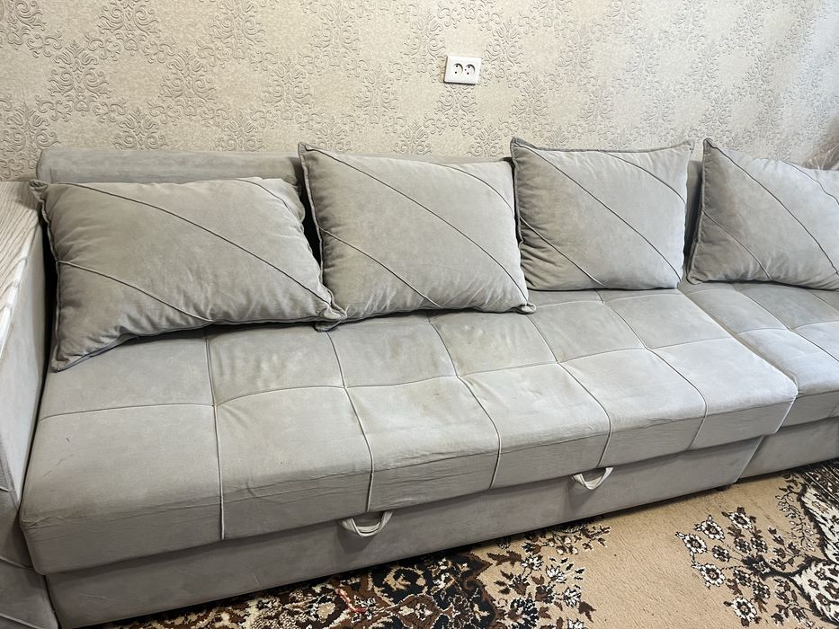 Продам просторный большой диван