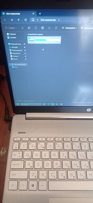 Noutbuk hp xolati zor