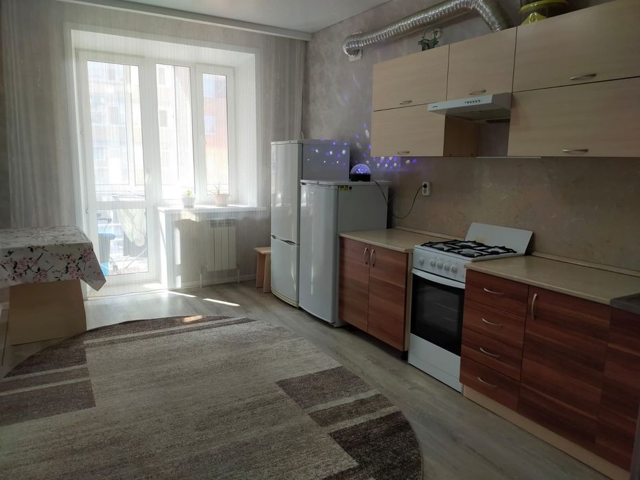 Сдам 1 ком квартиру за ТРЦ Плаза