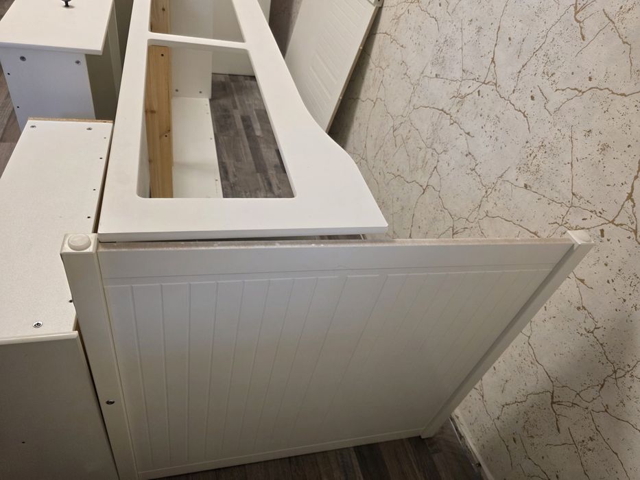 DIVAN Ikea, model HEMNES