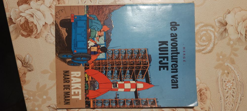 Холандски книги и комикси