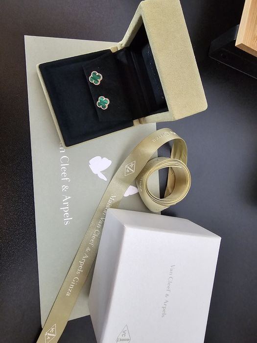 VAN CLEEF & ARPELS Sweet alhambra обици с малахит