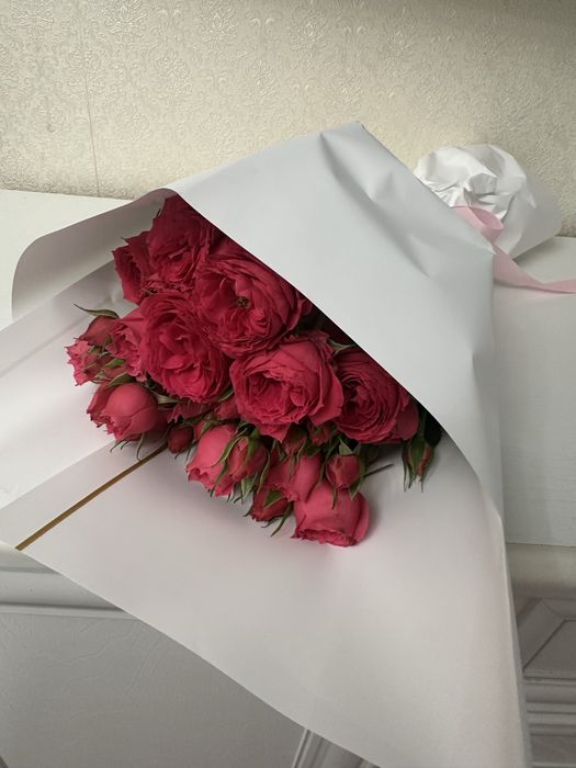 Букет цветы кустовые розы