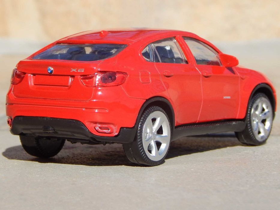 Macheta BMW X6 xDrive50i (2008-2014) sc 1:43