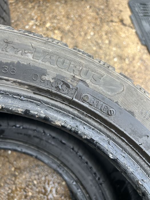 2 зимни гуми 215 50 17