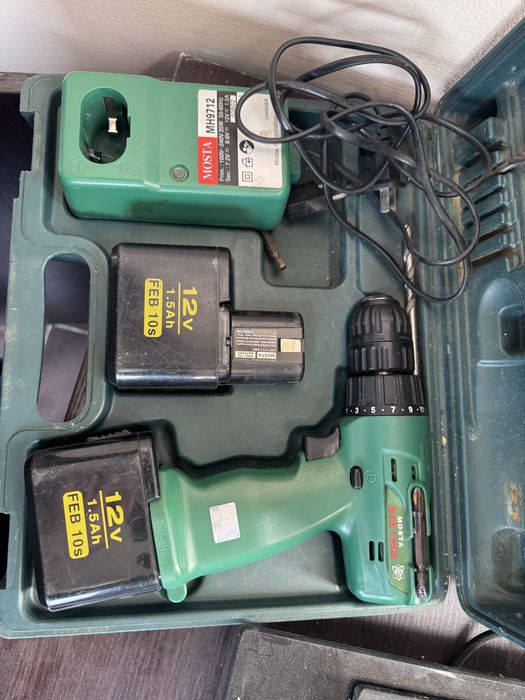 Прода шуроповерт исправный.