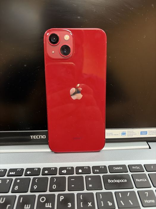 Продам Б/У iPhone 13 продукт рэд