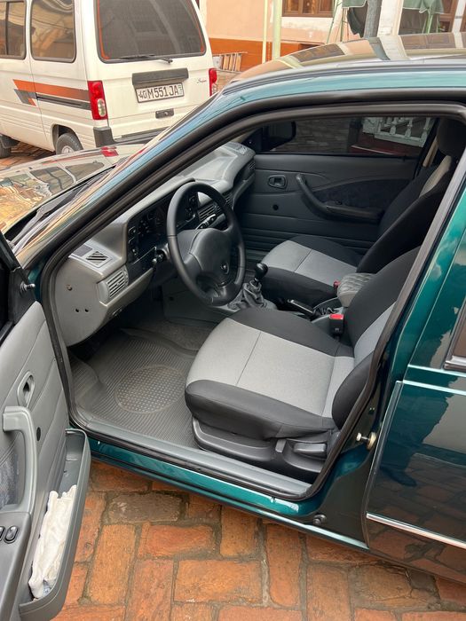 Nexia 1 1999 зелёни