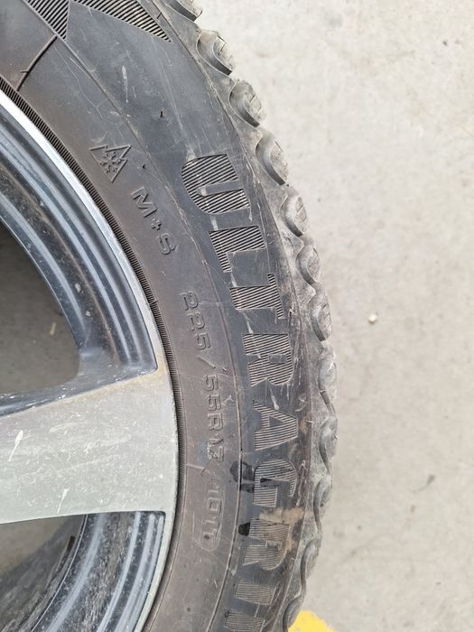 Anvelope 225/55/17 iarna  - tinte GOODYEAR ultragrip