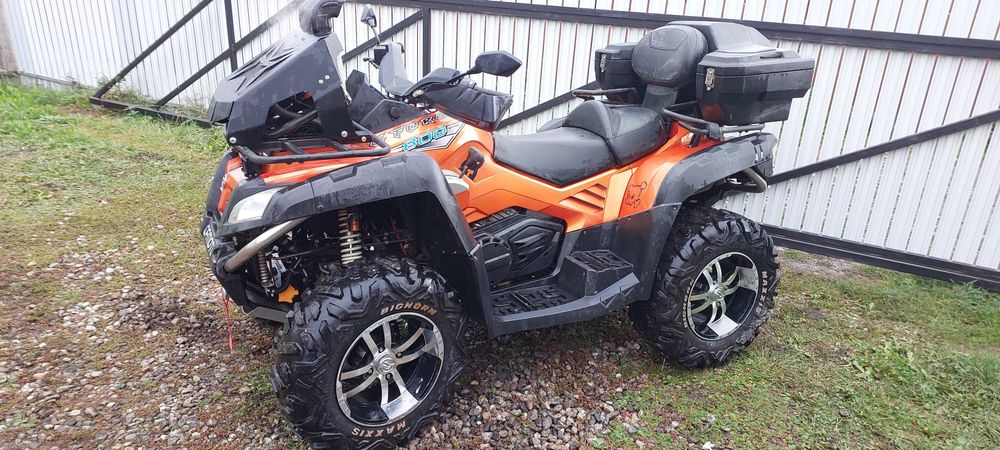 Cf moto 800 quad