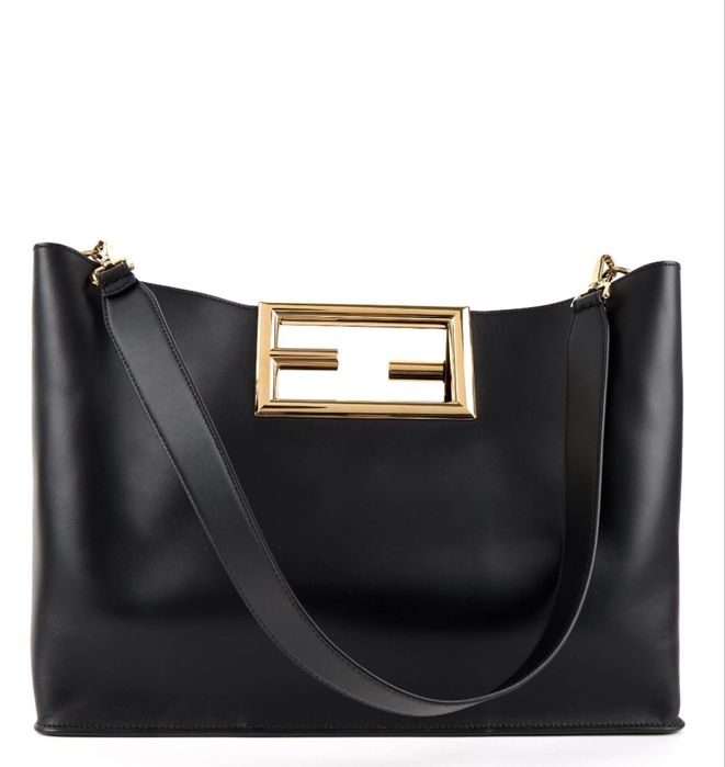 Оригинална дамска чанта Fendi