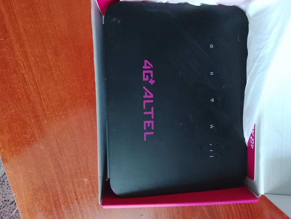 Wi-Fi роутер Altel P28 CPE