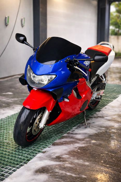 Honda cbr f4 600