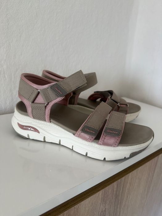 Сандали Skechers с велкро