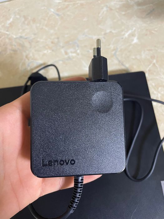 Laptop Lenovo V15 g2