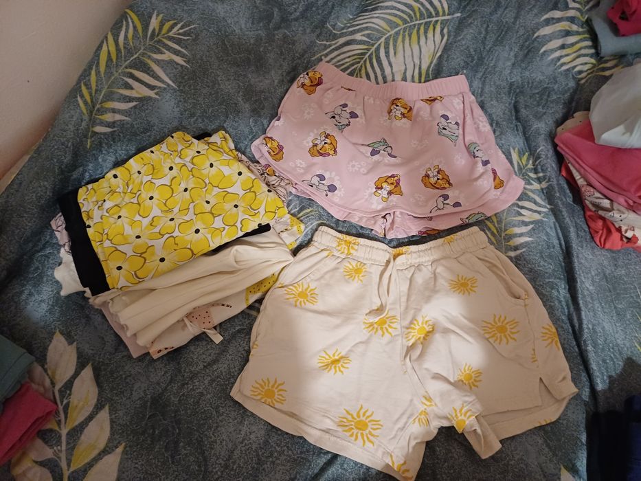 Продам детские вещи