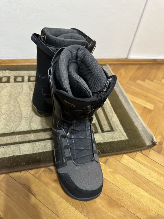 Vând clăpari snowboard Nitro – stare foarte bună