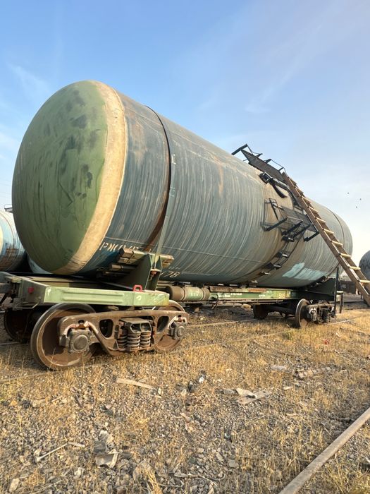 Емкость Цистерна 90тонналик сотилади