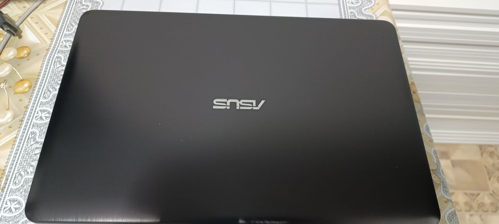 Продам ноутбук asus
