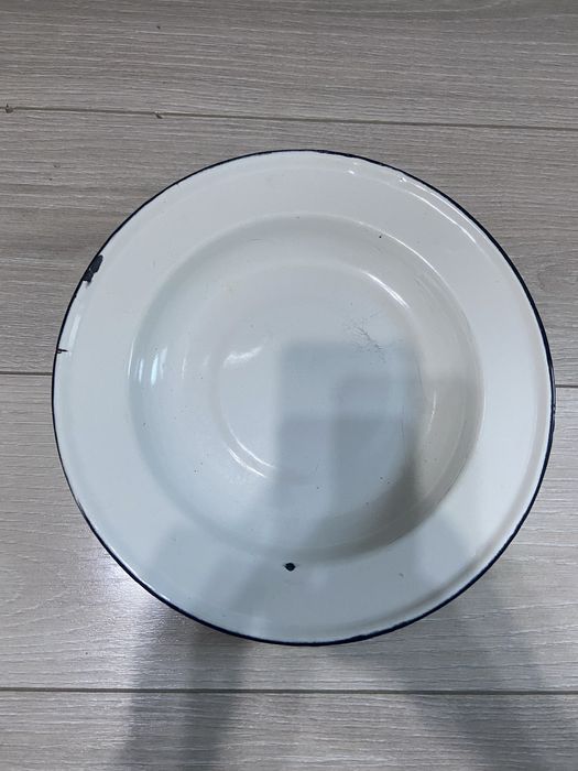 Кастрюля эмалированная 20