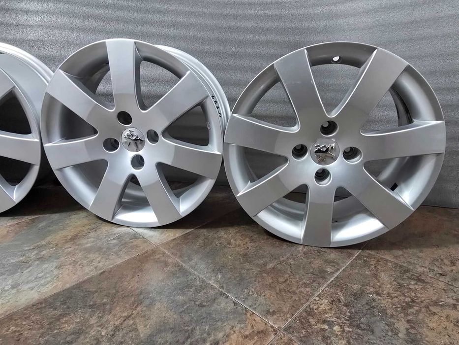 16 цола Peugeot 4x108 алуминиеви джанти комплект
