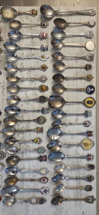 Vand lingurite de colectie deosebite din toata lumea.Vezi 8 poze