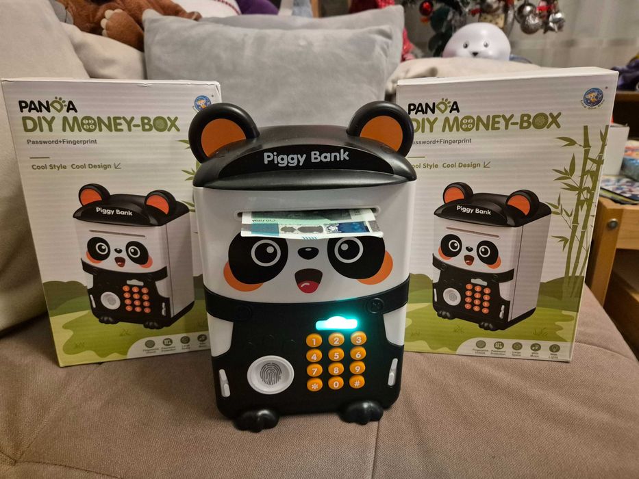 Детска касичка с парола и пръстов отпечатък