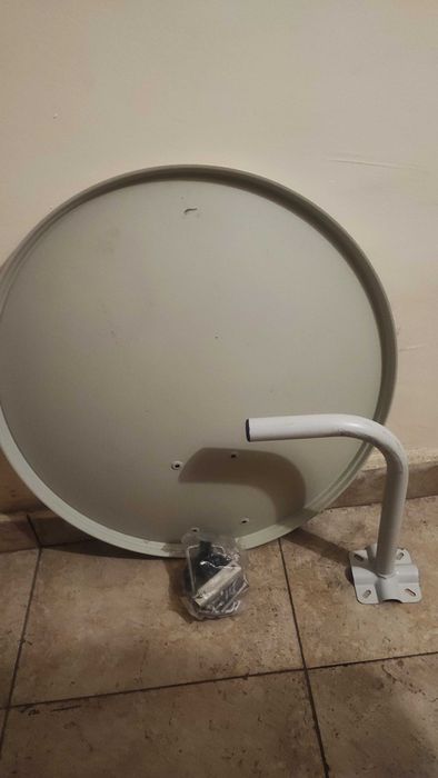 Сателитна чиния на Булсатком