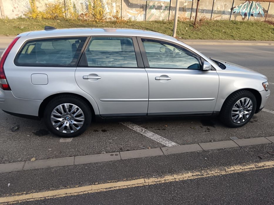 Vând Volvo v50 an 2008