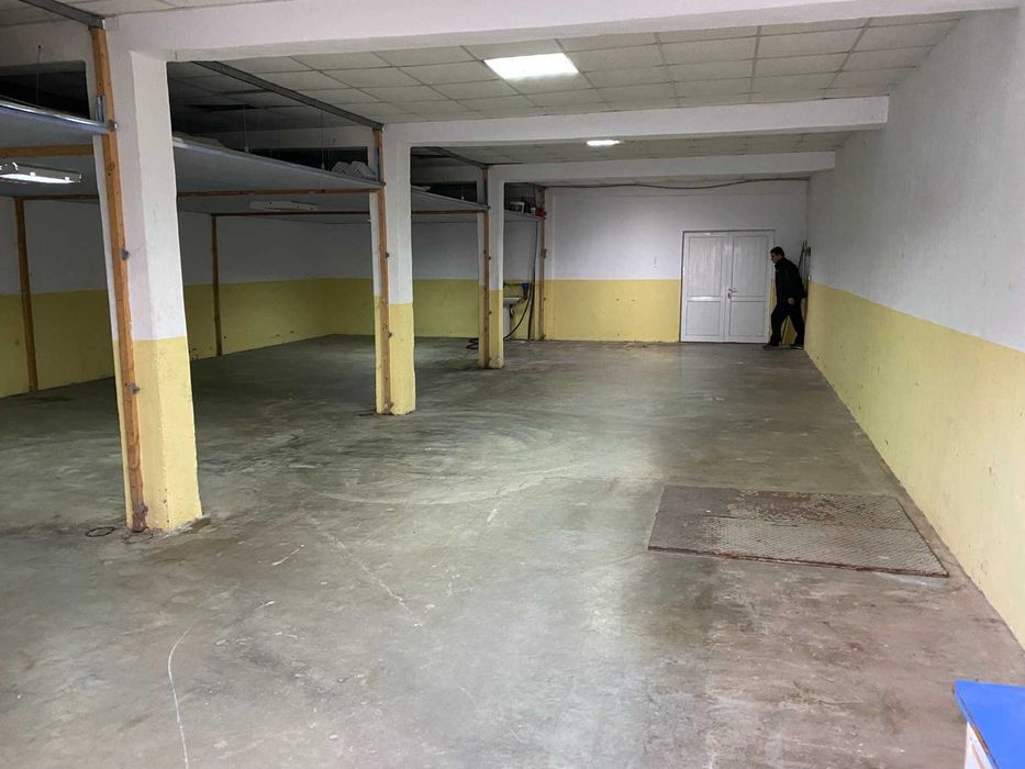 Дава се под наем Склад в Харманли - 800 кв.м за 765 € - Снимка #3