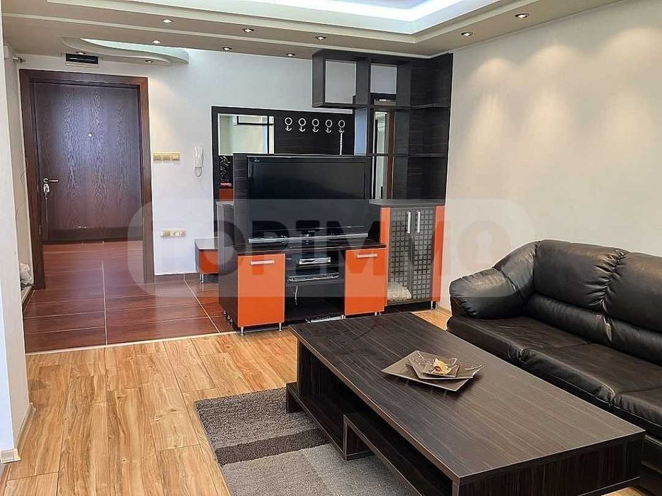 Продава се Двустаен апартамент в Варна, Левски - 73 кв.м за 1740 €/кв.м - Снимка #2