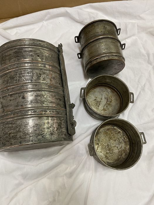 Стари бакърени медни канчета съдове