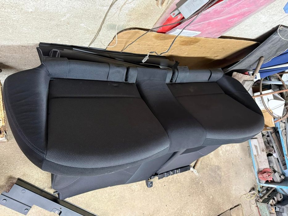 Седалки за субару импреза 2008