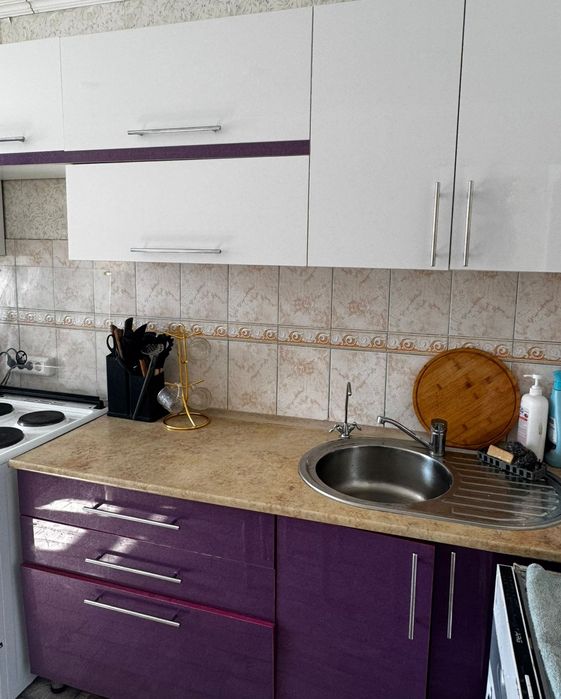 Продам кухонный шкаф вместе с плитой