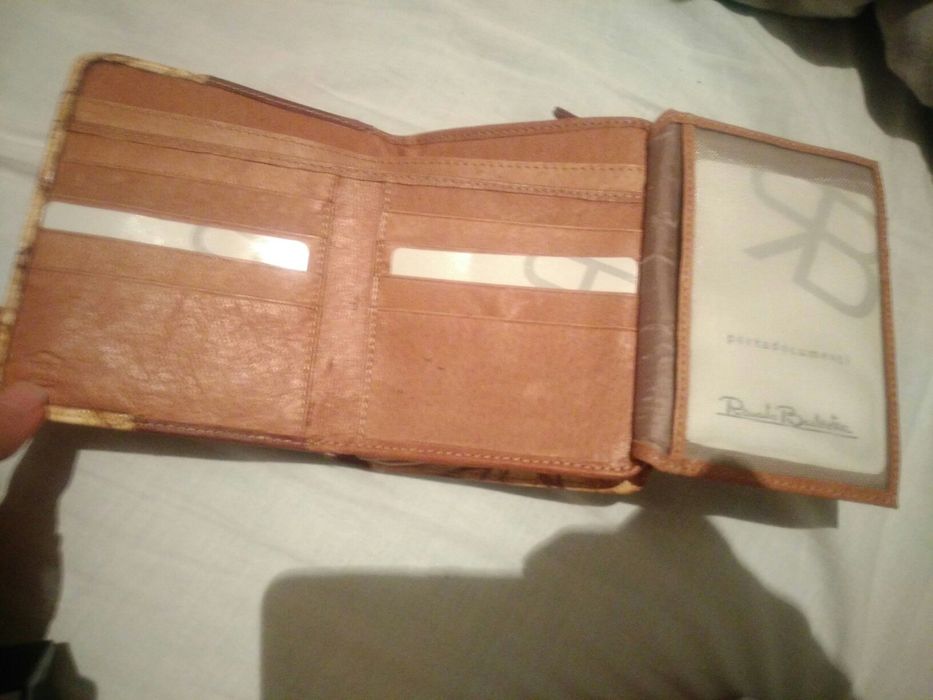 Продавам чисто нов портфейл