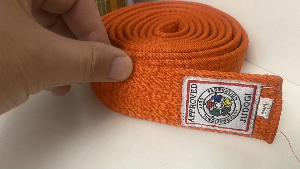 Продам пояс для кимоно дзюдо, карате, тайквандо