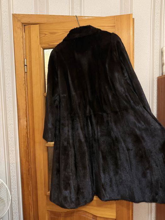 Продам норковую шубу