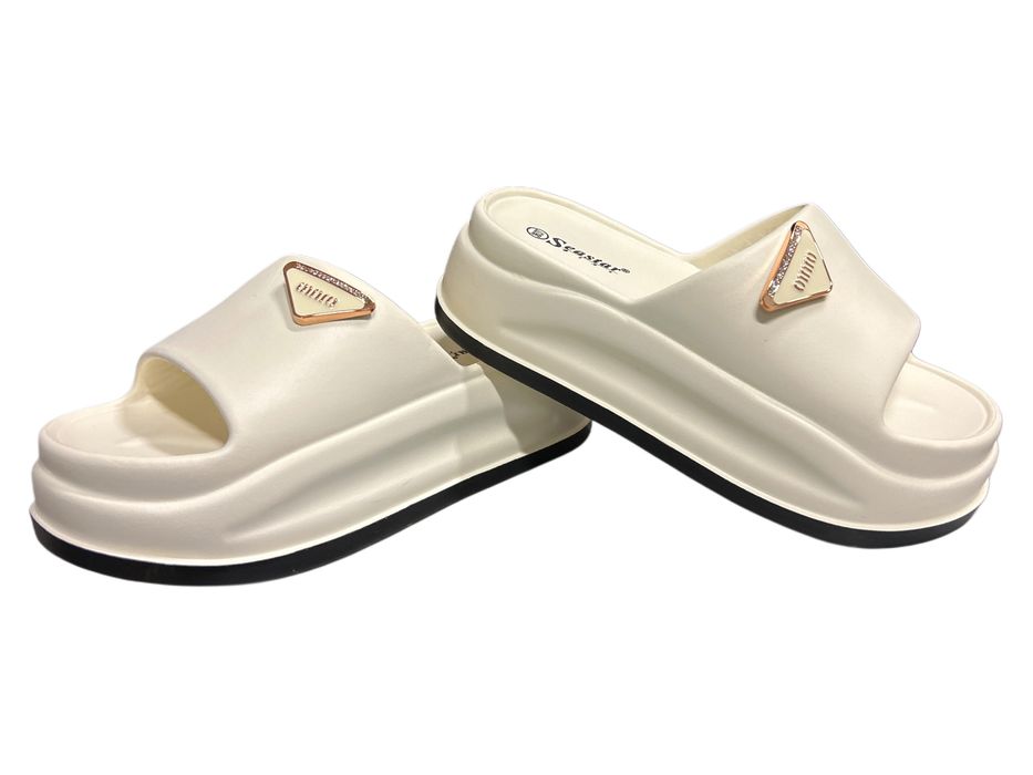 Дамски чехли на платформа