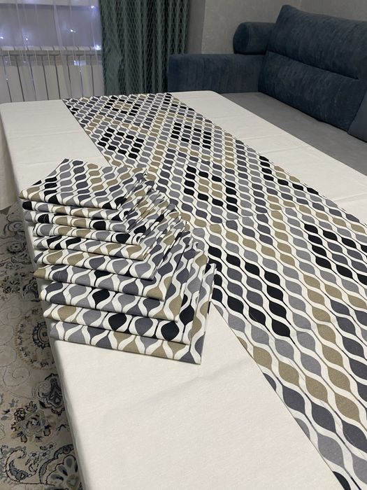 Скатерть, раннер и салфетки