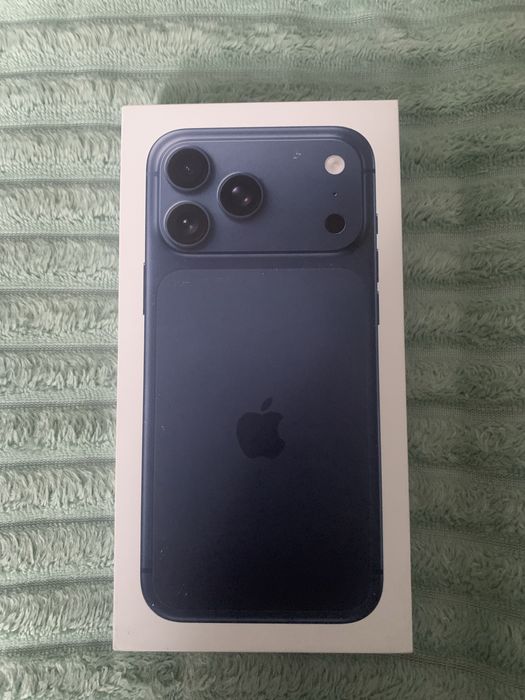 Айфон 17 про макс 256 қара түс