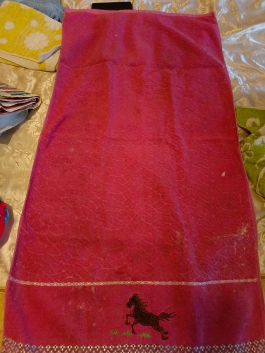 Продам полотенца большие