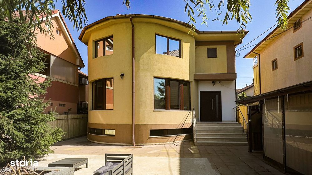 Vila D+P+1E cu 7 camere in Eforie Nord - ideal investitie sau locuinta