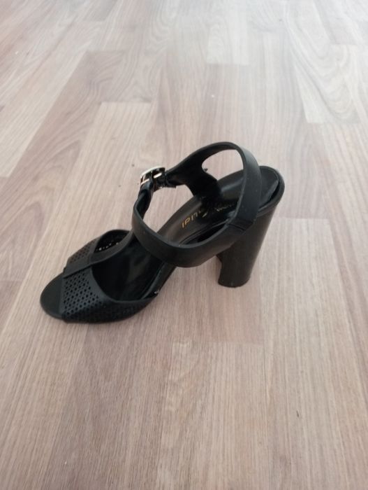 Продам каблуки недорого