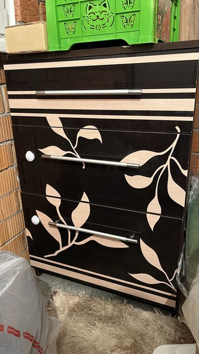 Продам комод недорого в хорошем состояний