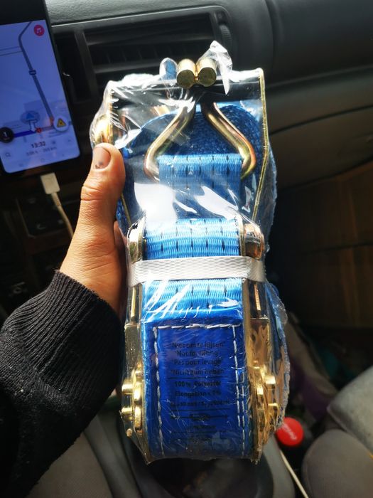 Vând pinioane cutie 650 și chingi